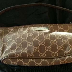 Gucci (authentic) pouchette